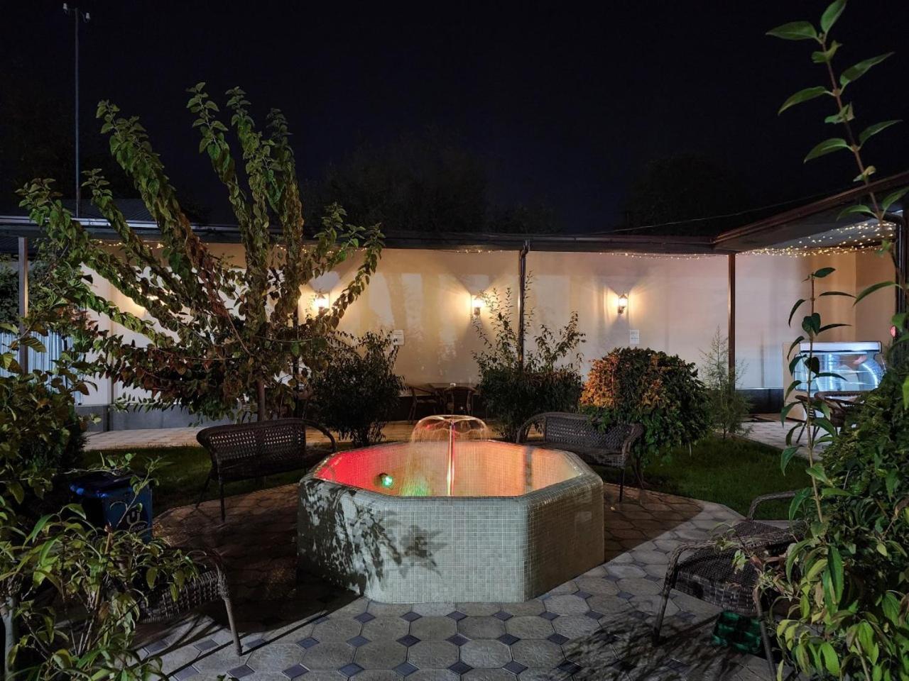 Shosh Apartments Tashkent Esterno foto